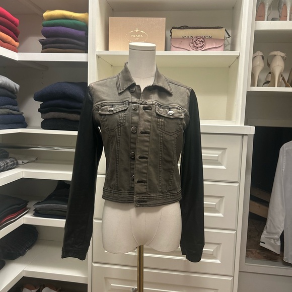 Bedo Denim Jacket with faux leather sleeves - Picture 2 of 5